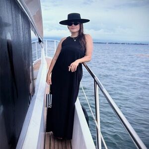 Meet your Posher, Christine